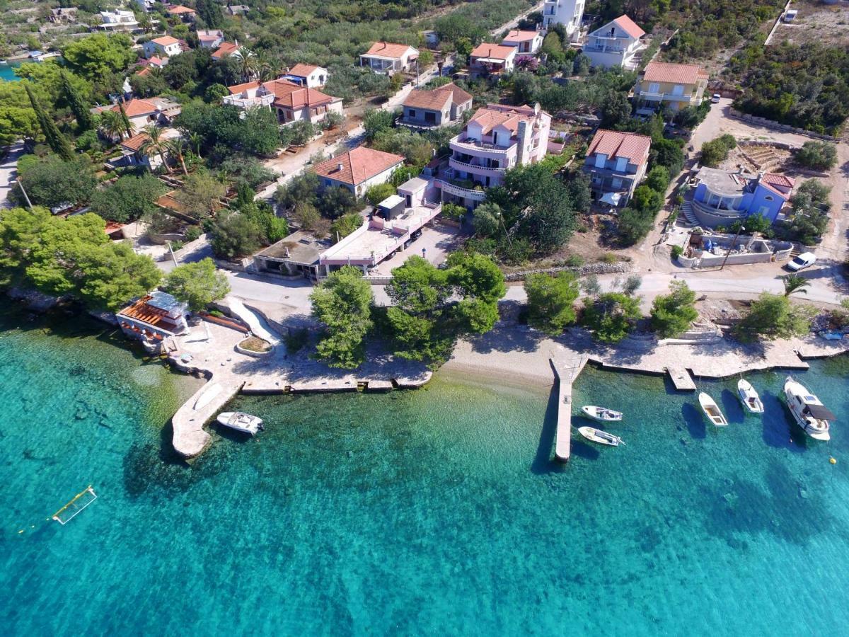 Villa Paris Nečujam Exterior foto